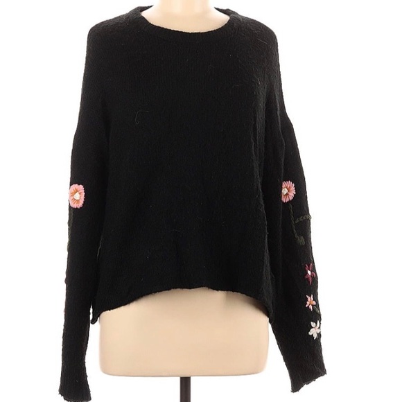 Adam Levine Collection Sweaters - Floral Embroidered Sweater